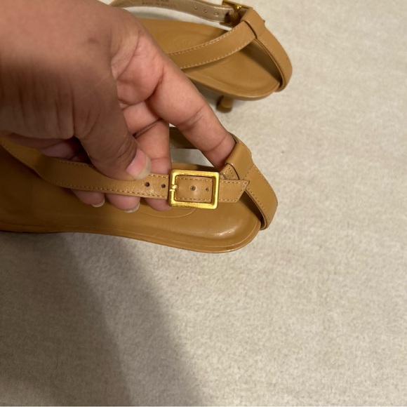 Talbots Strap Kitten Heel Sandals leather tan size 6.5B - Picture 5 of 8